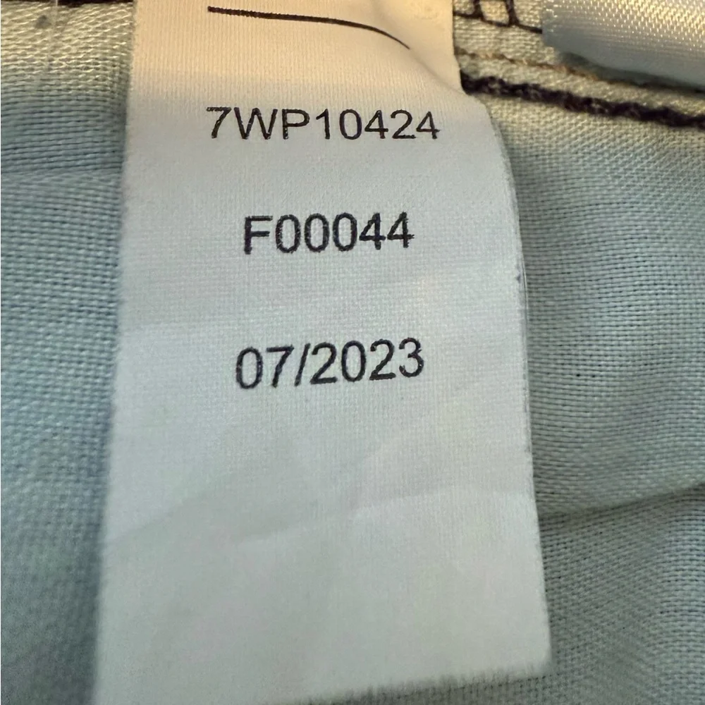 Lucky Brand Frayed or Raw Hem skinny jeans size 8/29 A - Picture 8 of 8